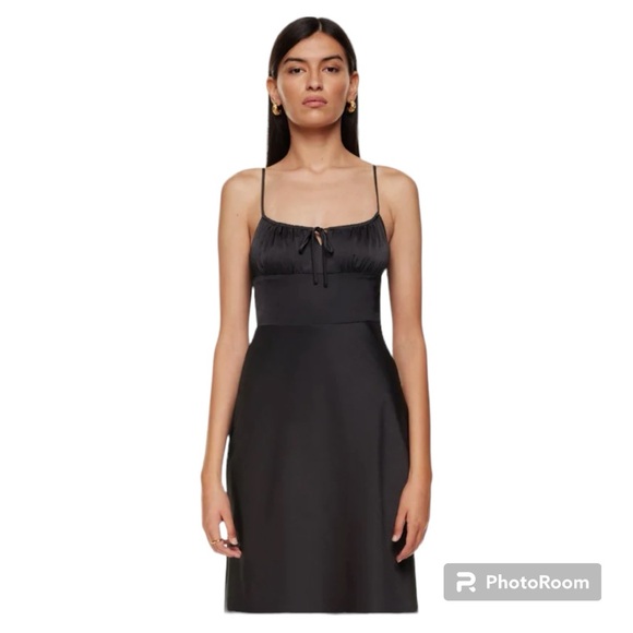 NWT Aritzia Wilfred women’s Bellow satin dress - Picture 5 of 5